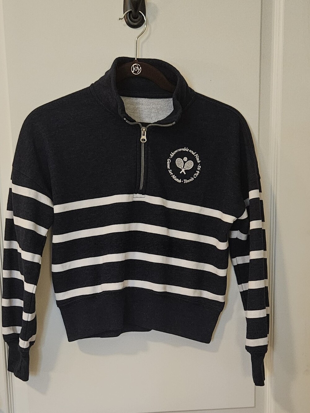 NWOT -Girls Abercrombie Navy Striped Half-Zip Cropped Sweatshirt Size 11/12